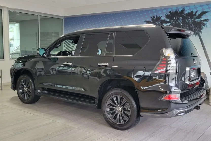 2023 Lexus GX 460 Premium photo 1