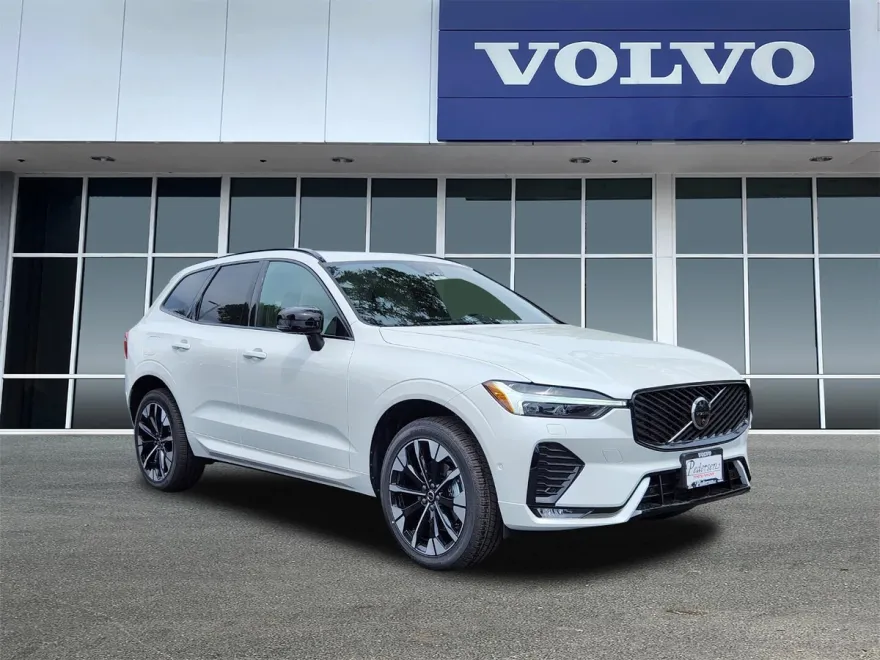 2026 Volvo XC60 B5 Plus photo 1