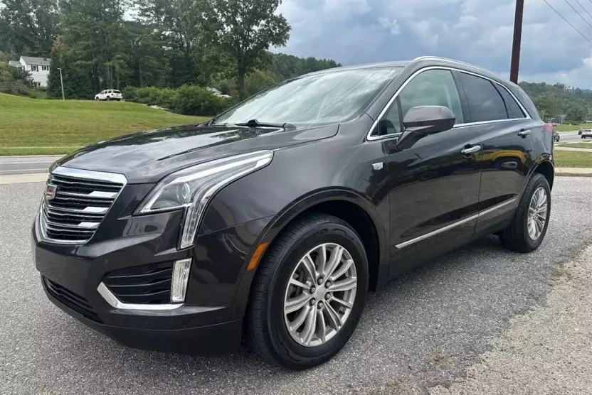 2017 Cadillac XT5 Luxury photo 1