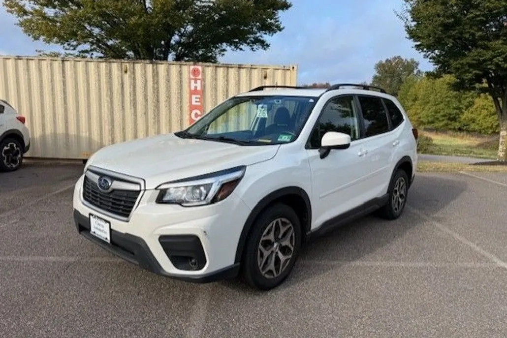 2019 Subaru Forester Premium photo 1