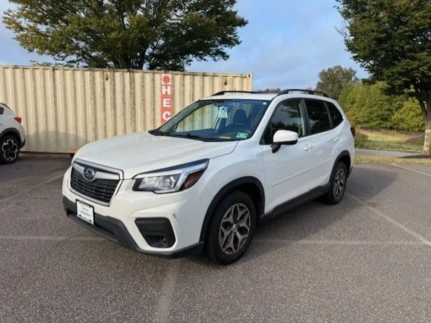 2019 Subaru Forester Premium photo 1