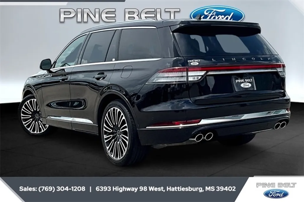 2023 Lincoln Aviator Black Label photo 1