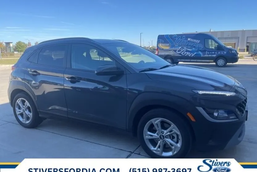 2023 Hyundai Kona SEL photo 1