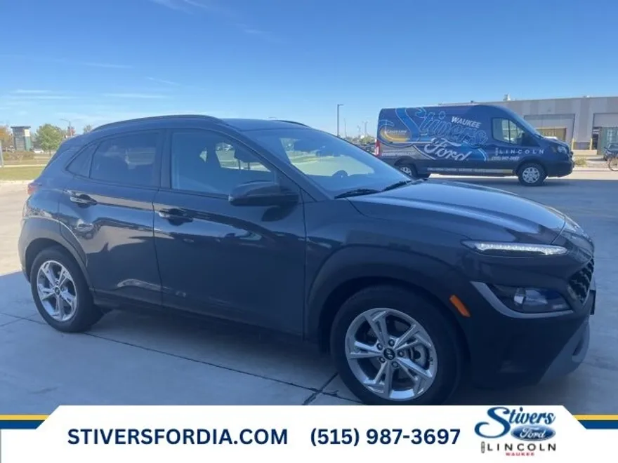 2023 Hyundai Kona SEL photo 1