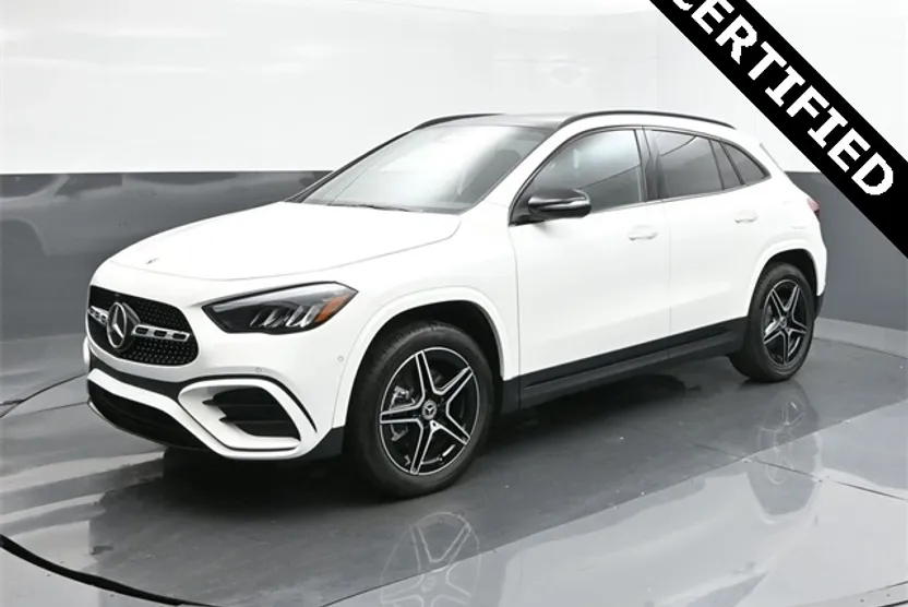 2024 Mercedes Benz GLA 250 4MATIC photo 1