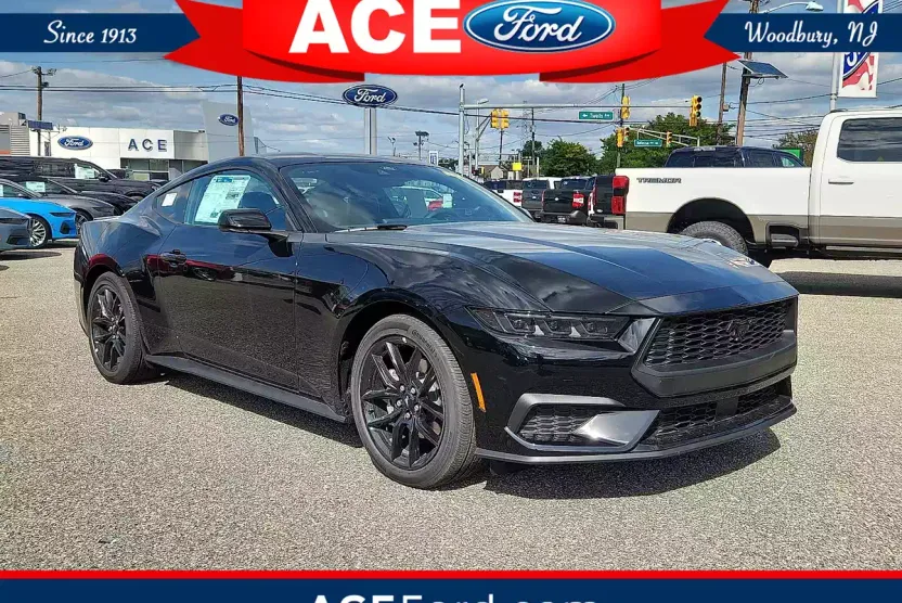 2025 Ford Mustang EcoBoost photo 1