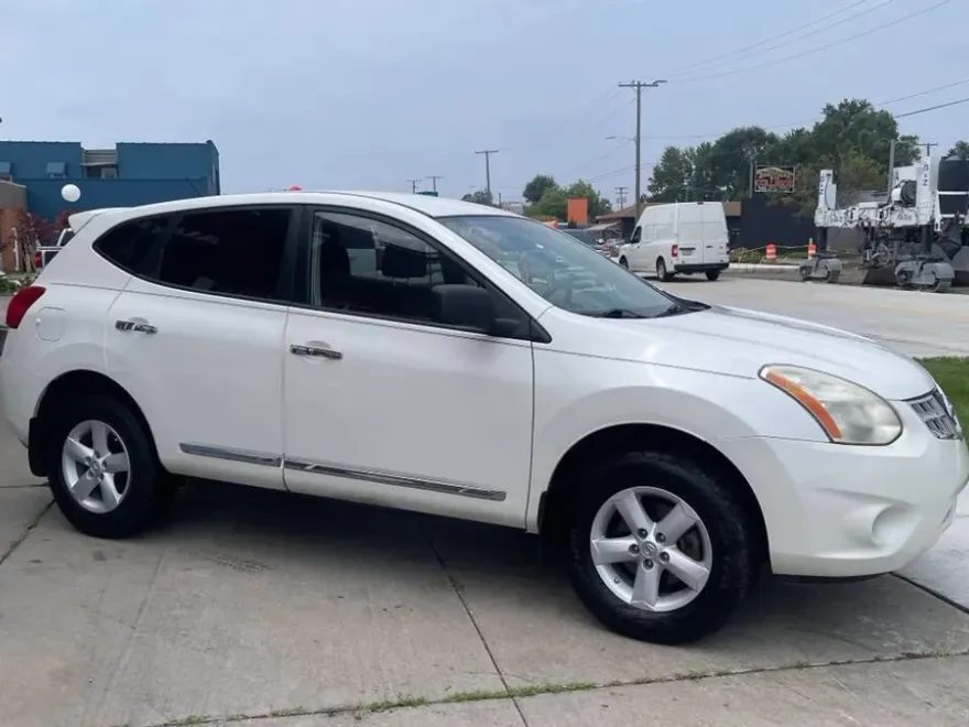 2012 Nissan Rogue photo 1