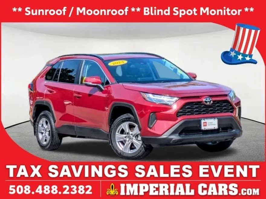 2023 Toyota RAV4 XLE photo 1
