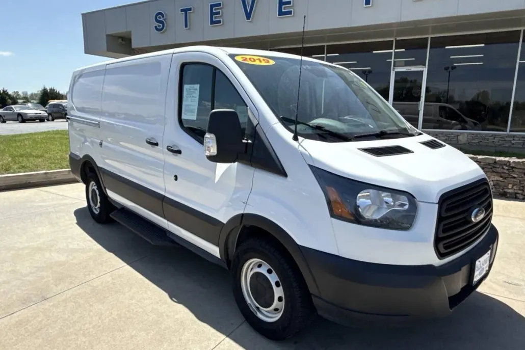 2019 Ford Transit photo 1