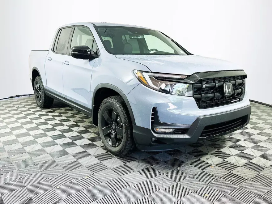 2025 Honda Ridgeline Black Edition photo 1