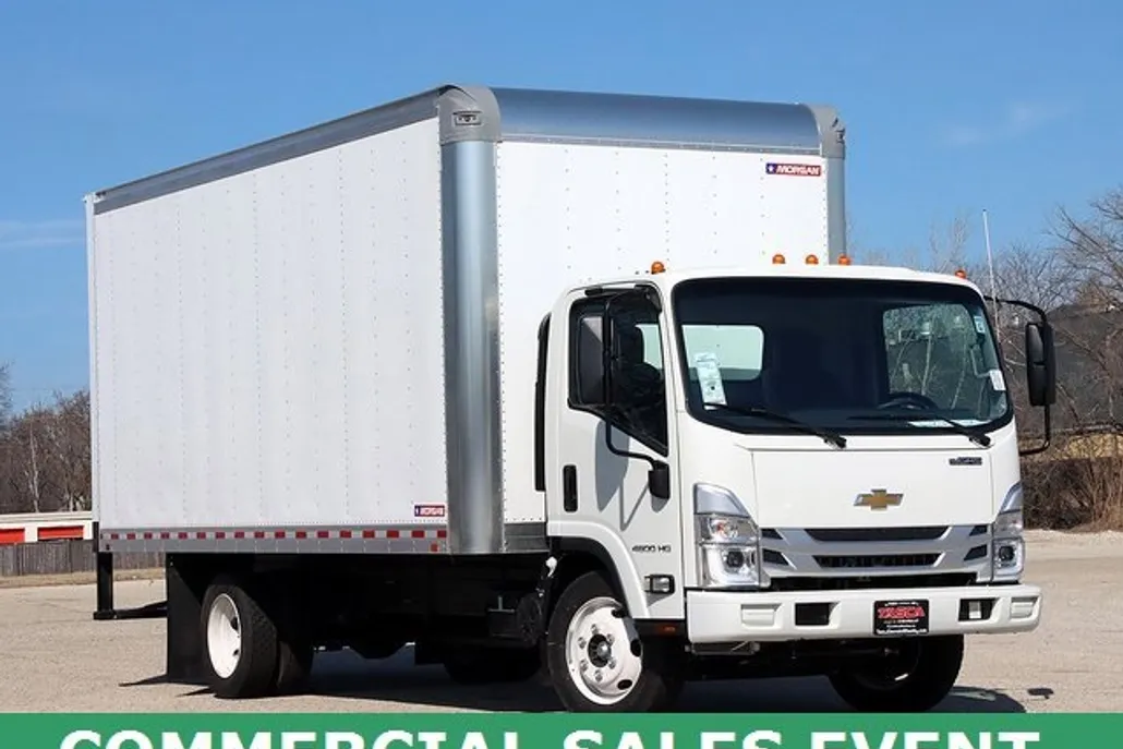 2025 Chevrolet Silverado 4500HD photo 1