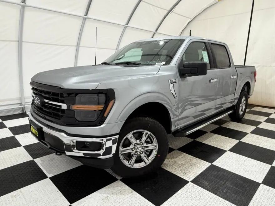 2025 Ford F-150 XLT photo 1
