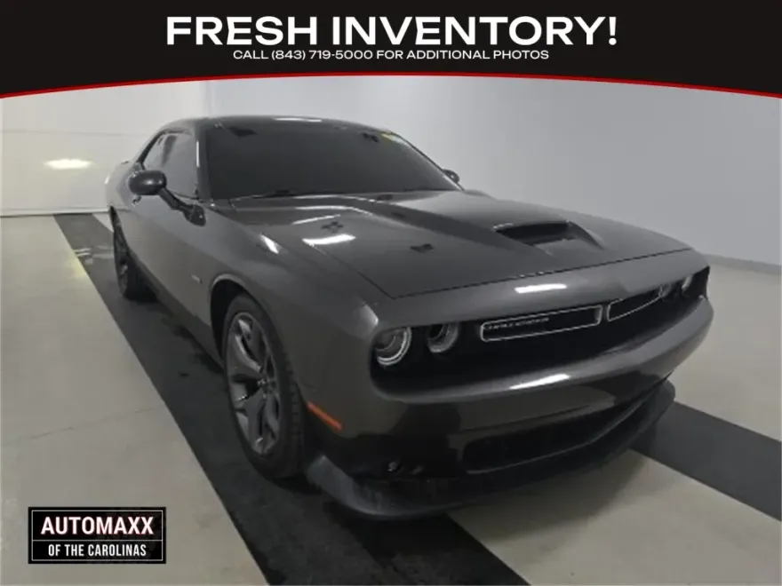 2019 Dodge Challenger R/T photo 1