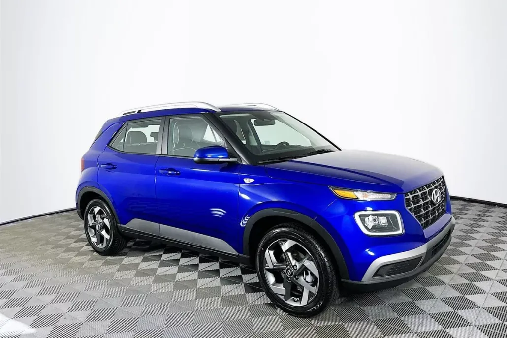 2025 Hyundai Venue Limited photo 1