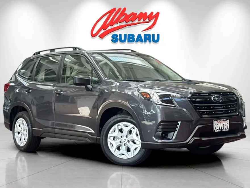 2022 Subaru Forester Base photo 1