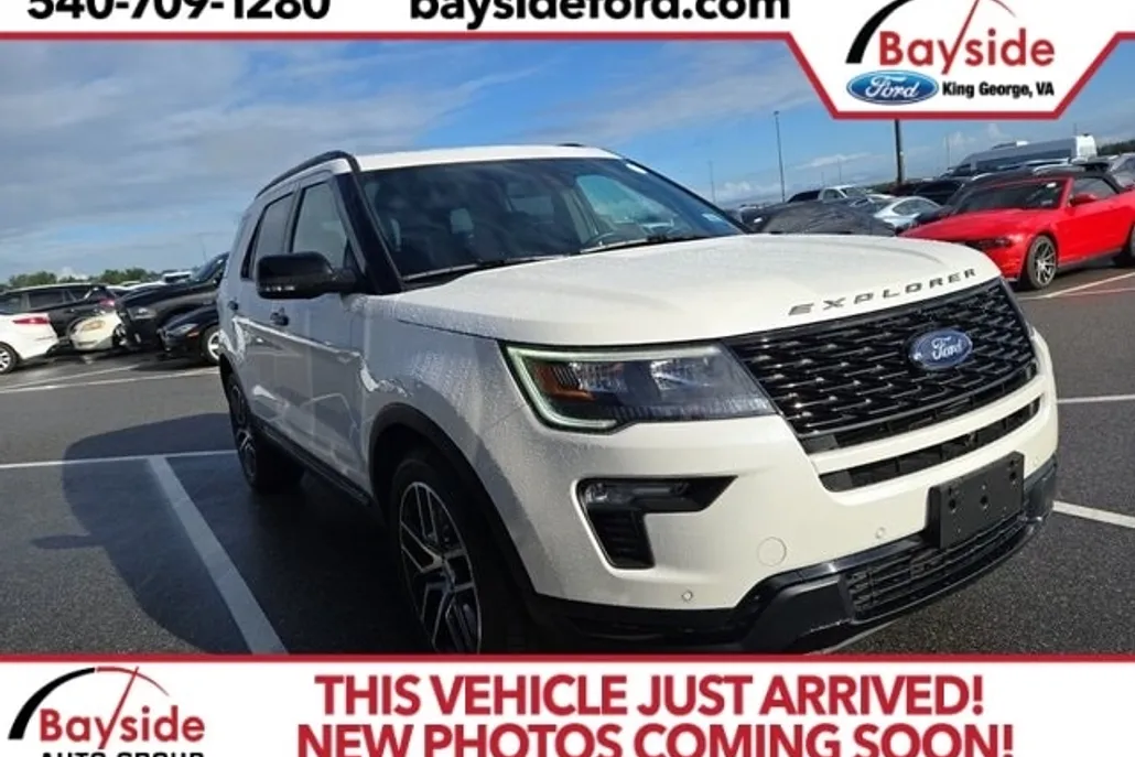 2018 Ford Explorer Sport photo 1