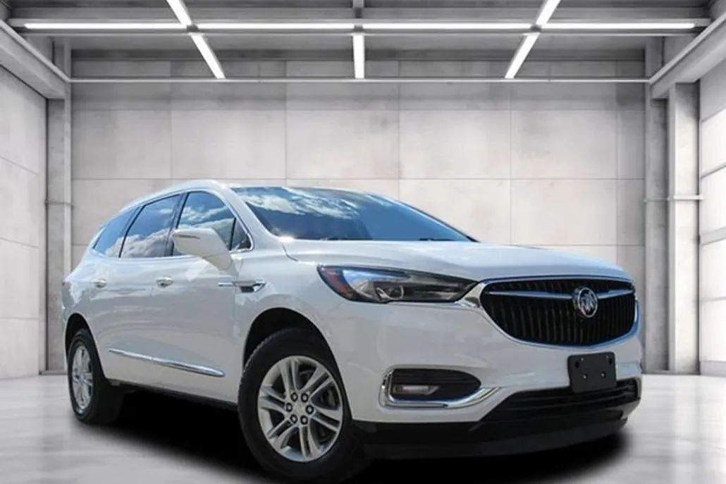 2018 Buick Enclave Essence photo 1