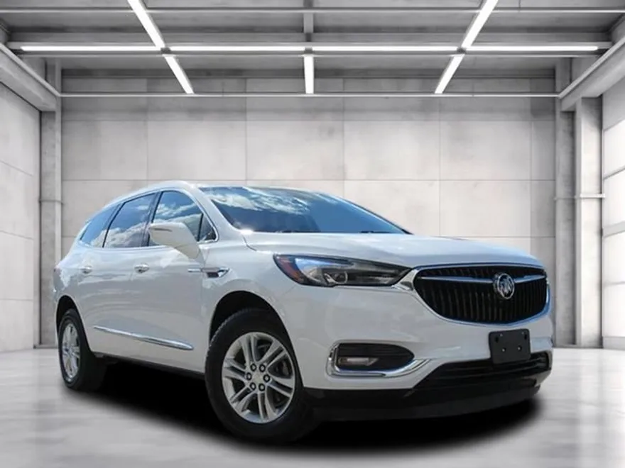 2018 Buick Enclave Essence photo 1