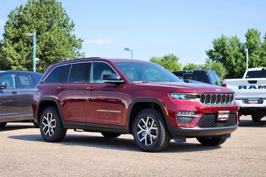 2025 Jeep Grand Cherokee Limited photo 1