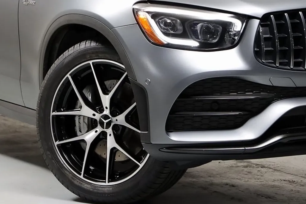 2023 Mercedes Benz GLC 43 AMG 4MATIC photo 1