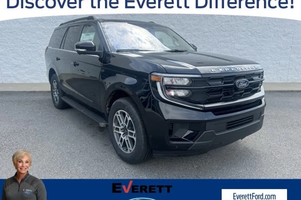 2025 Ford Expedition photo 1
