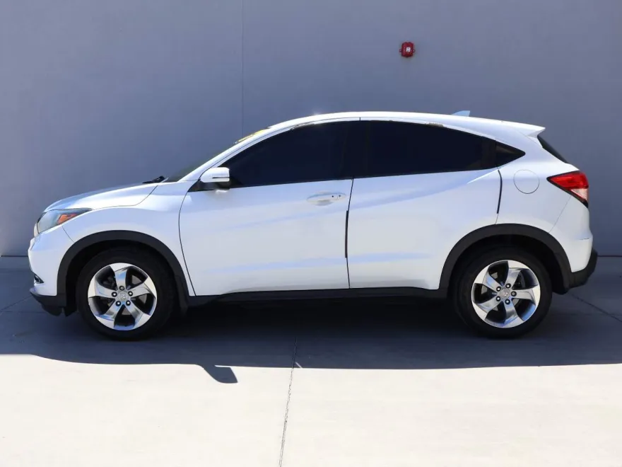 2017 Honda HR-V EX photo 1