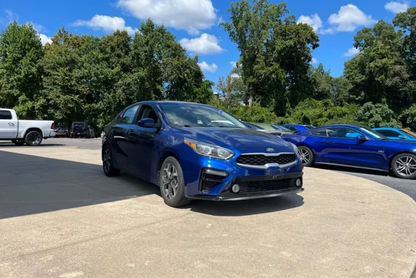 2019 Kia Forte LXS photo 1