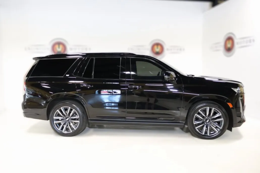 2022 Cadillac Escalade Sport photo 1