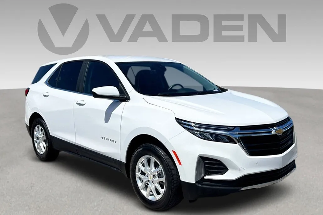 2024 Chevrolet Equinox LT photo 1