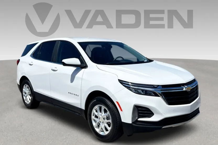 2024 Chevrolet Equinox LT photo 1
