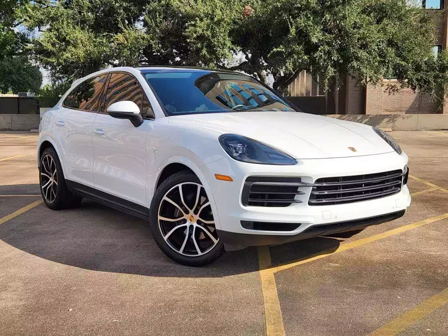 2020 Porsche Cayenne Coupe photo 1