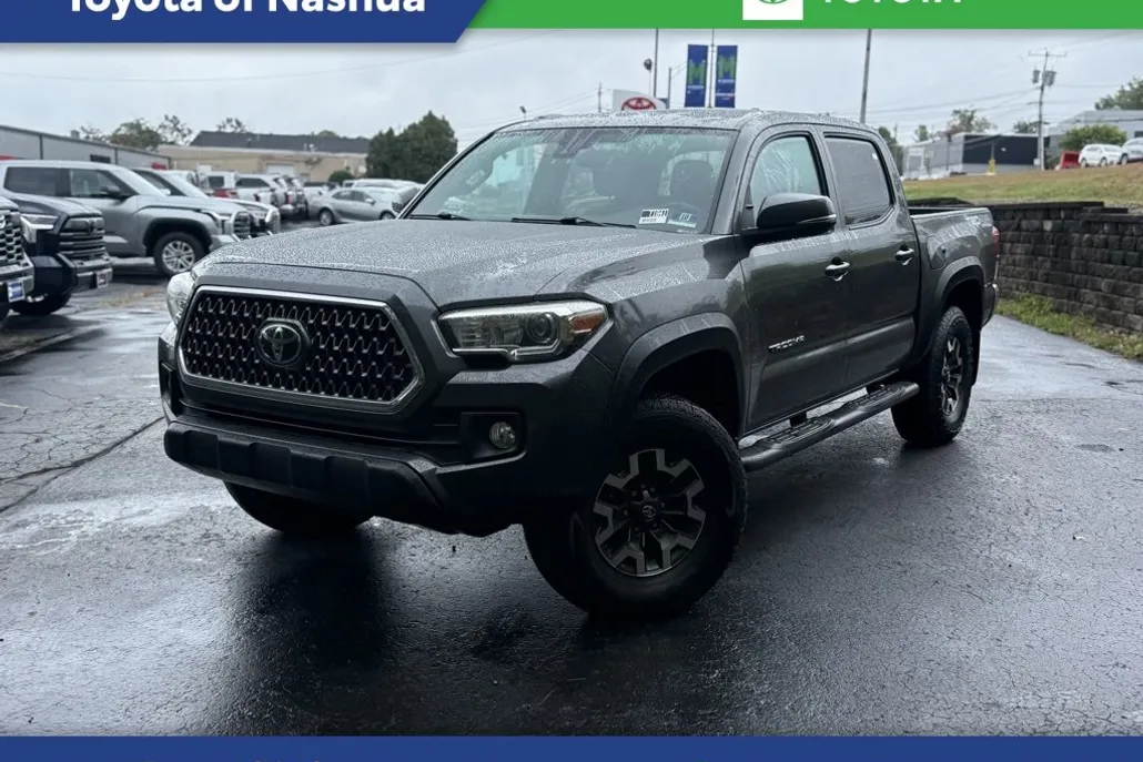 2019 Toyota Tacoma TRD Off-Road photo 1