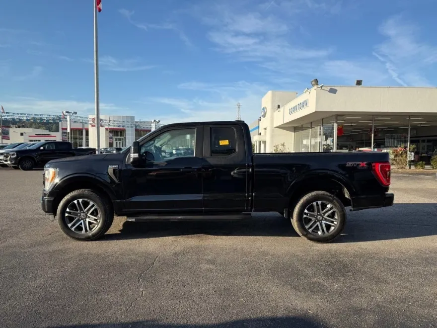 2021 Ford F-150 XL photo 1