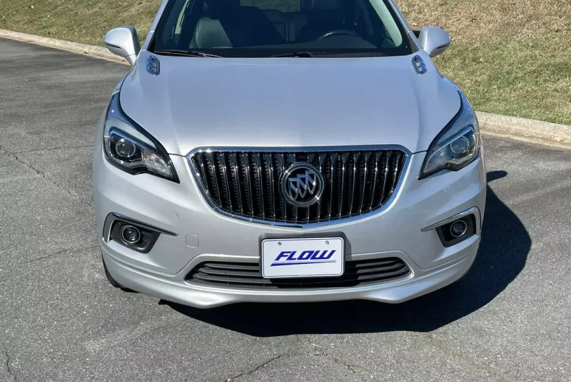 2017 Buick Envision Essence photo 1