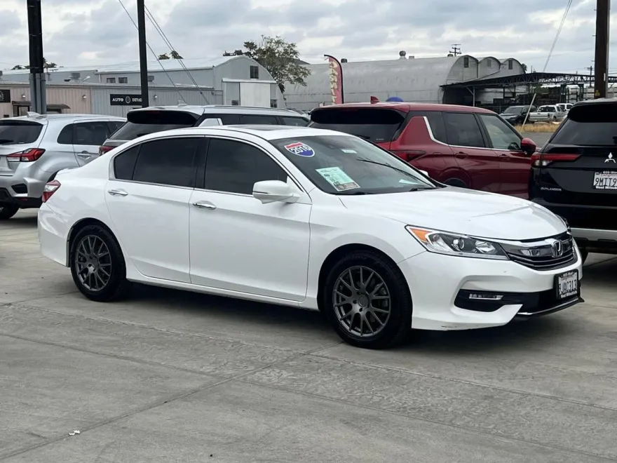 2016 Honda Accord EX-L V6 photo 1