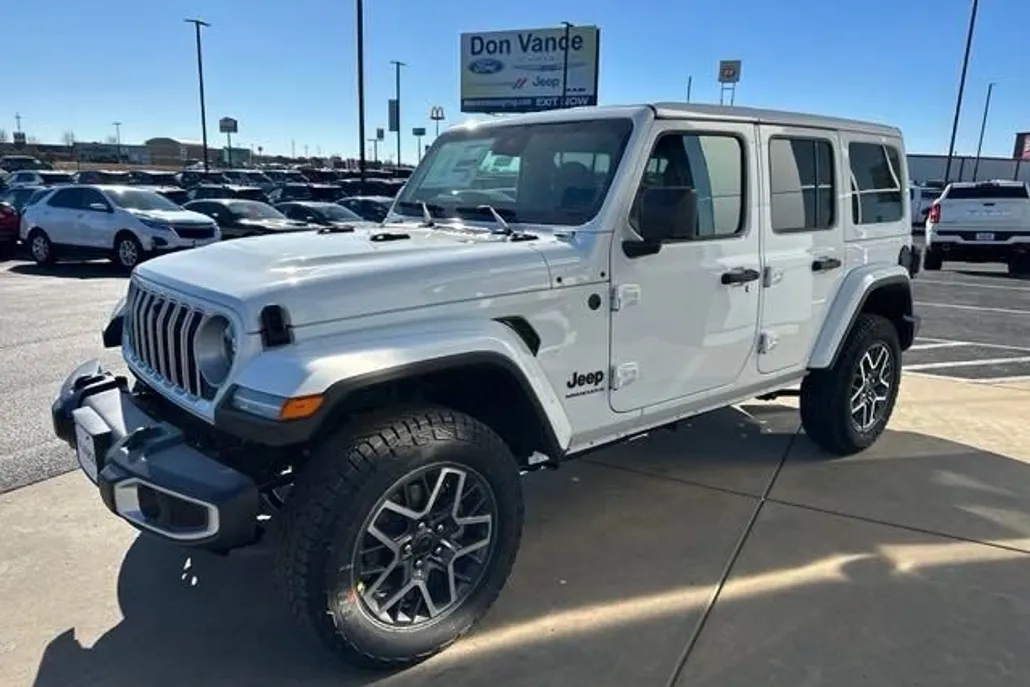 2025 Jeep Wrangler Sahara photo 1