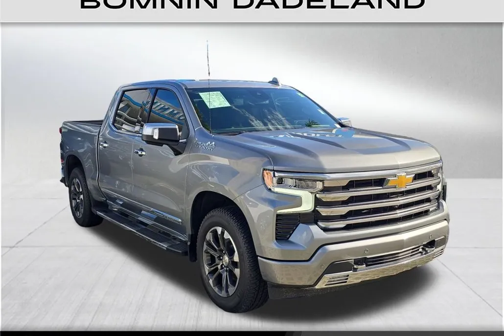2024 Chevrolet Silverado 1500 High Country photo 1