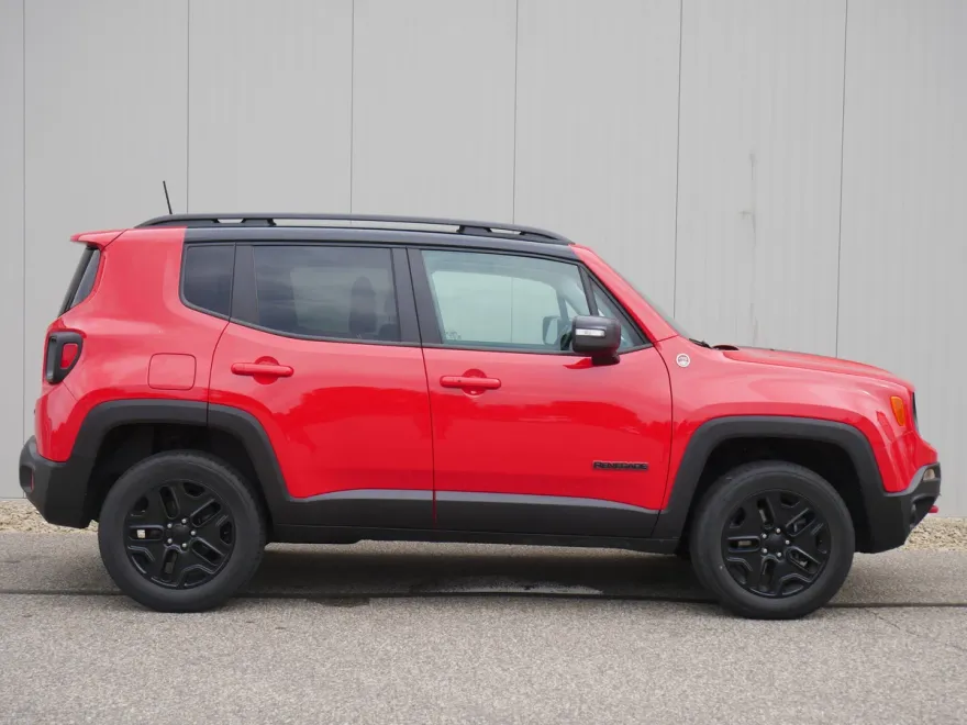 2018 Jeep Renegade Trailhawk photo 1