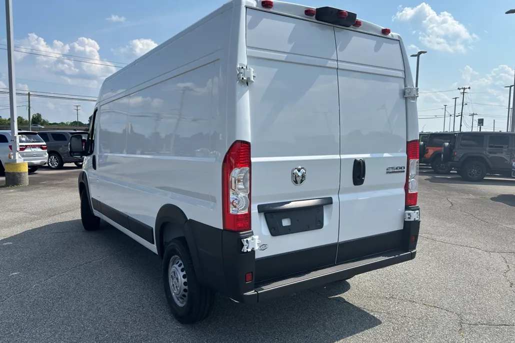 2025 Ram ProMaster 2500 photo 1