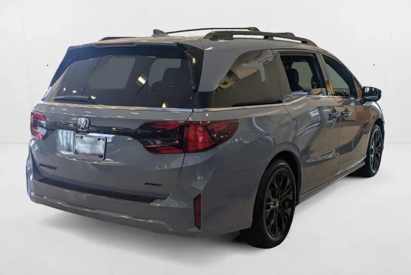 2026 Honda Odyssey photo 1