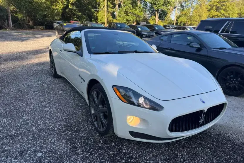 2017 Maserati Granturismo Base photo 1