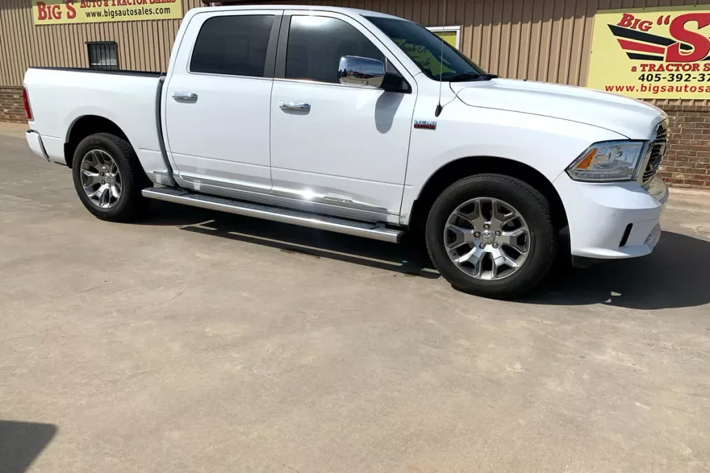 2017 Ram 1500 Limited photo 1