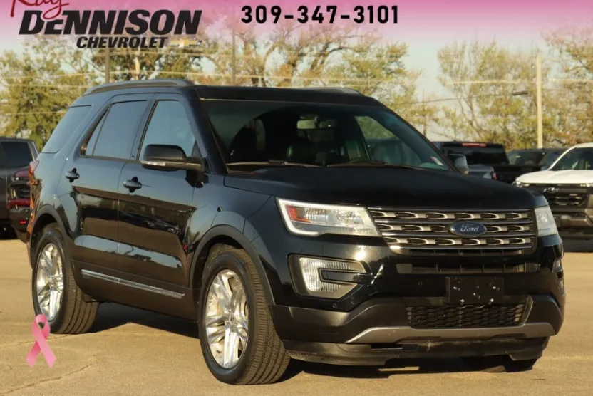 2016 Ford Explorer XLT photo 1