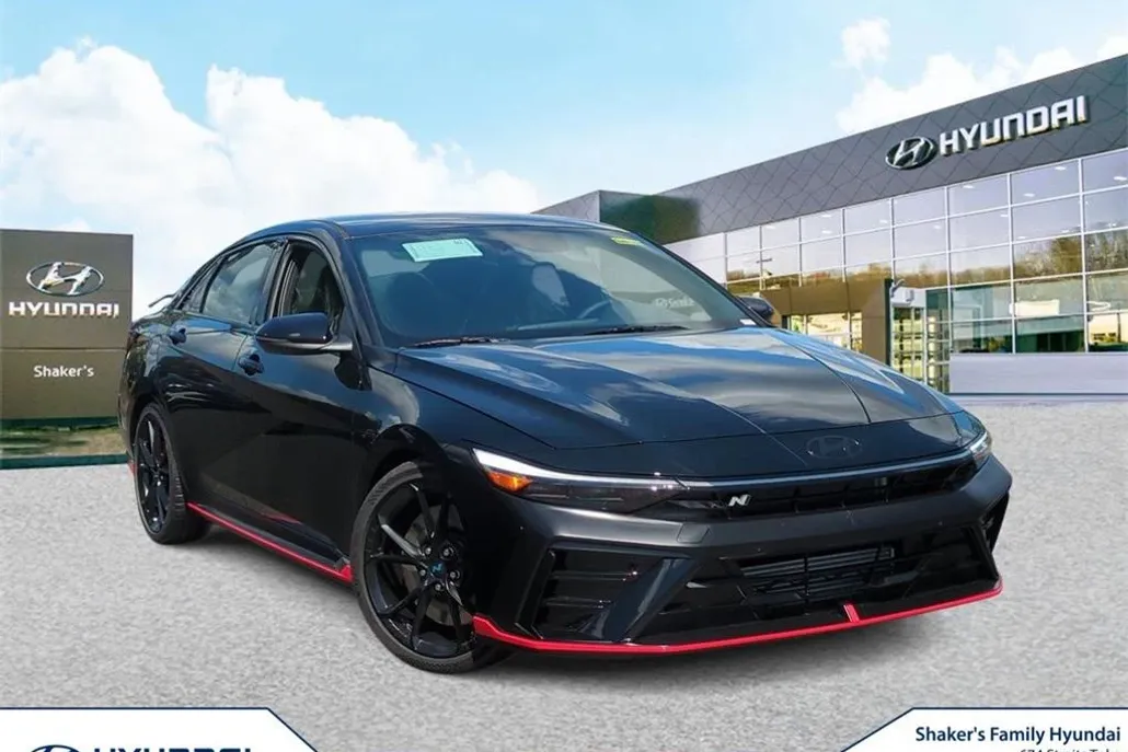 2025 Hyundai Elantra N photo 1