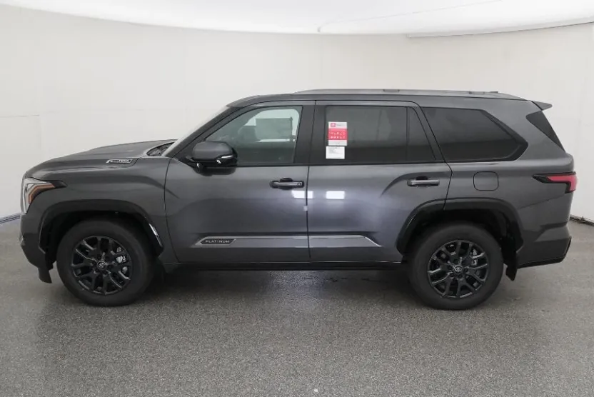 2026 Toyota Sequoia Platinum photo 1