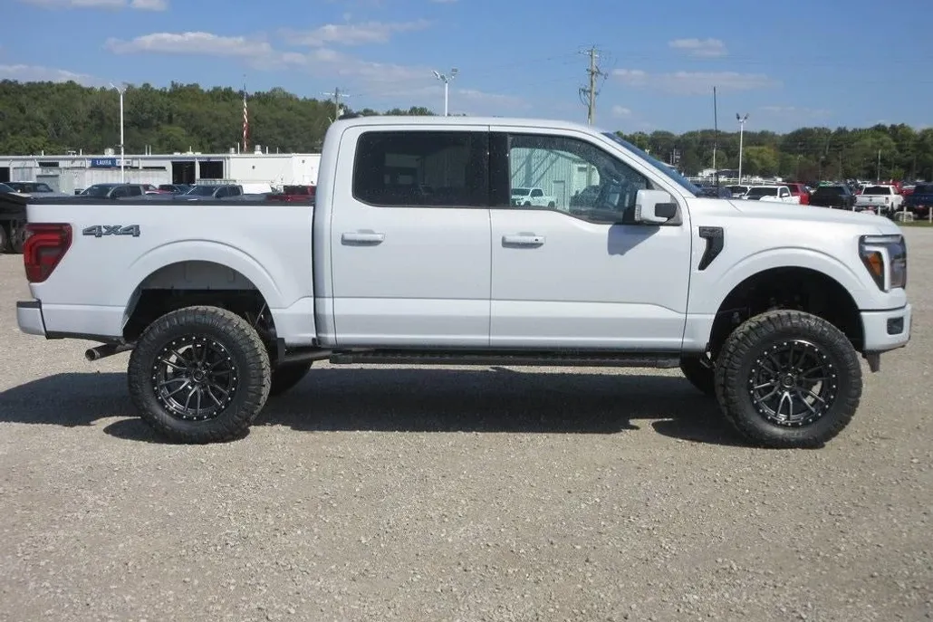 2025 Ford F-150 Lariat photo 1