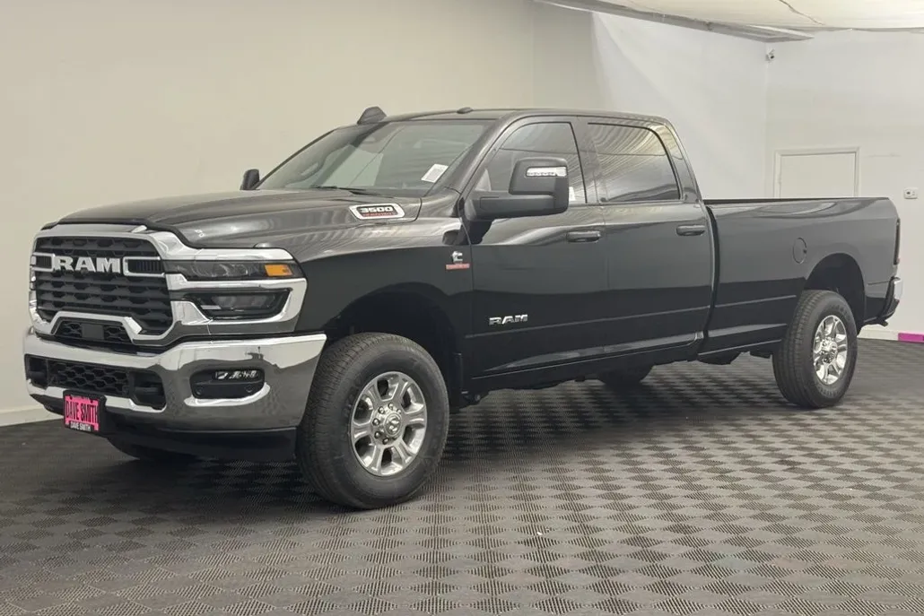 2025 Ram 3500 Big Horn photo 1