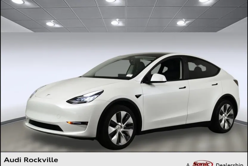 2021 Tesla Model Y Long Range photo 1