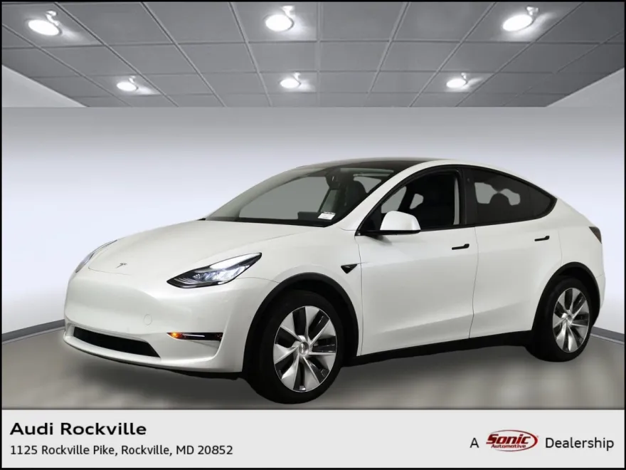2021 Tesla Model Y Long Range photo 1
