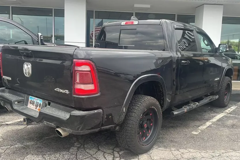 2019 Ram 1500 Laramie photo 1